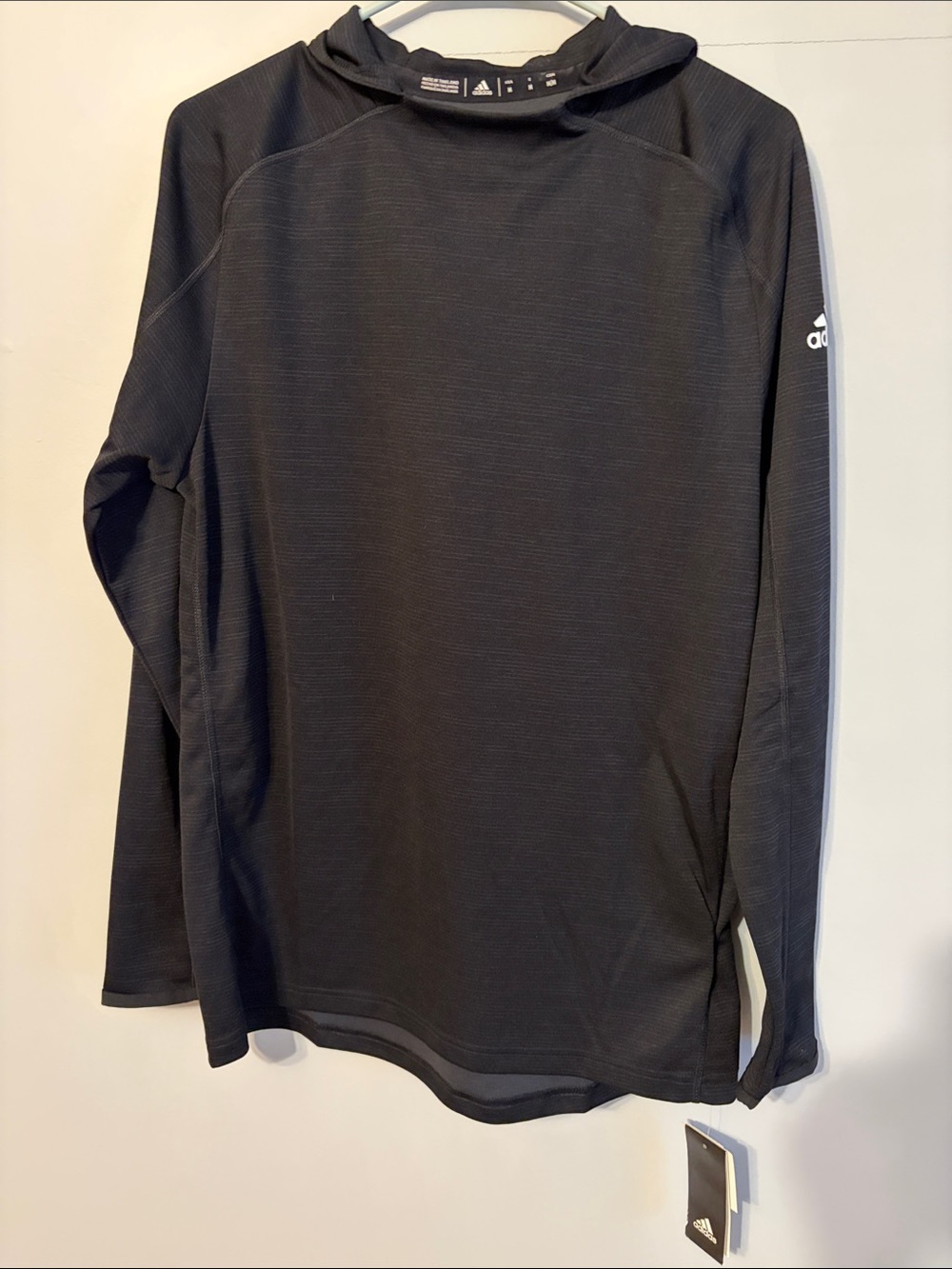 adidas woman’s Black Long-Sleeve Hooded Athletic Shirt. Med. NWT.